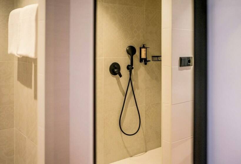 프레스티지 룸, Mercure Lugo Centro