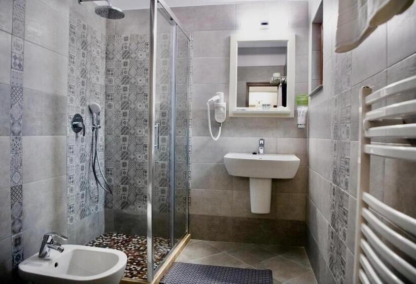 آپارتمان 1 خوابه با تراس, Imperial Hotel&spa   Baile Olanesti