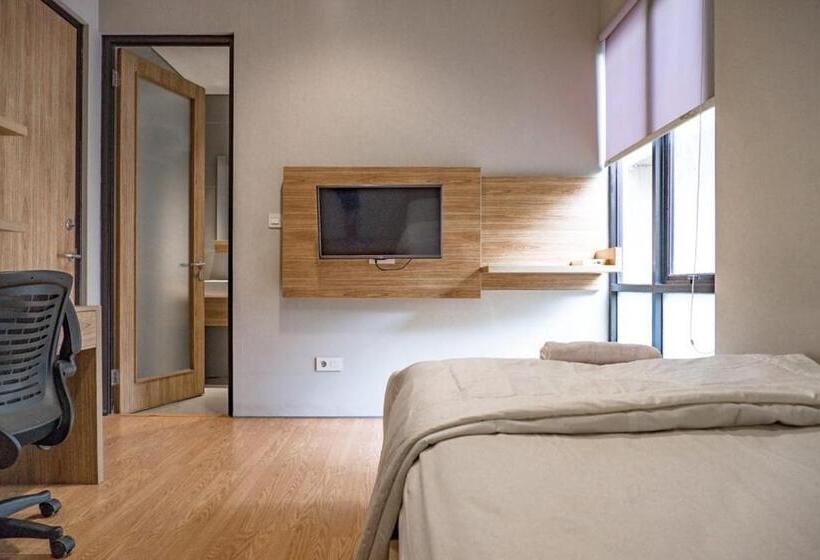 اتاق استاندارد, Three J Residence 2