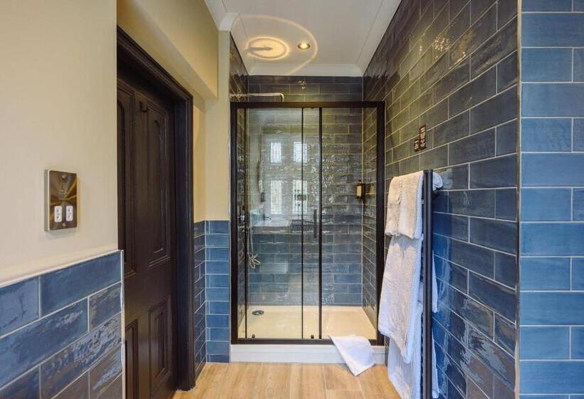 Superior Kamer met Kingsize Bed, Brewhouse And Kitchen