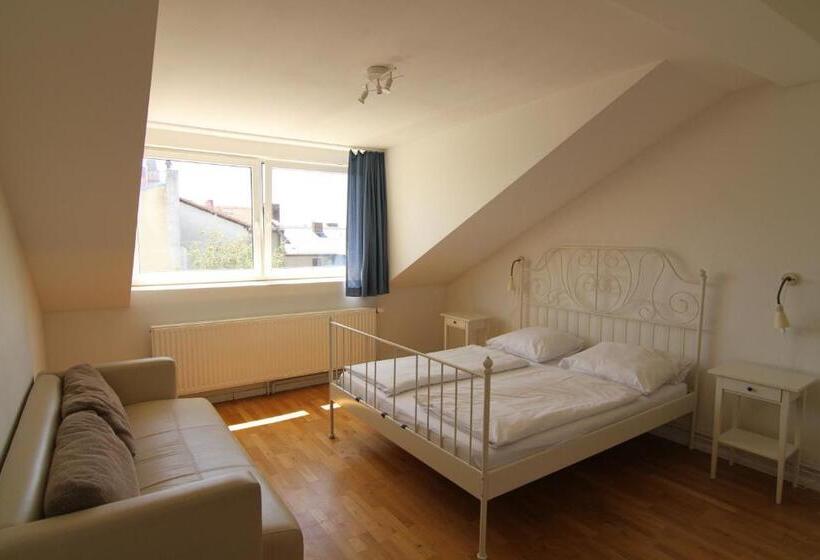 اتاق استاندارد با سرویس بهداشتی مشترک, 36 Rooms Hostel Berlin Kreuzberg