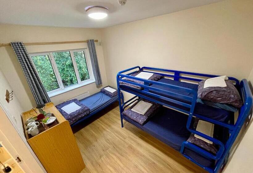 Номер Стандарт, Glendalough International Youth Hostel