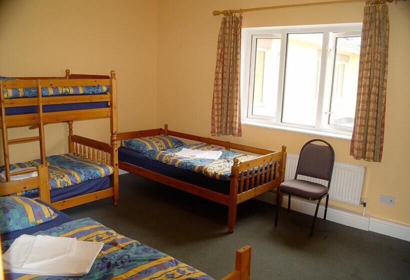 Четырехместный Номер Стандарт, Glendalough International Youth Hostel