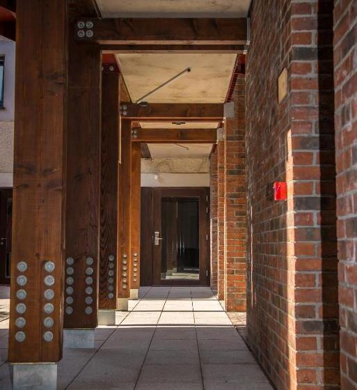 חדר דלוקס, Neptune's Hostel