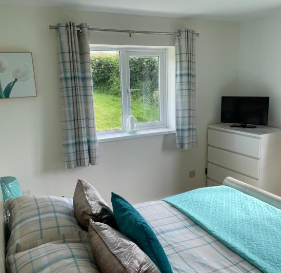 Люкс Вид на Сад, Westerley Country B & B With Exclusive Guest Lounge