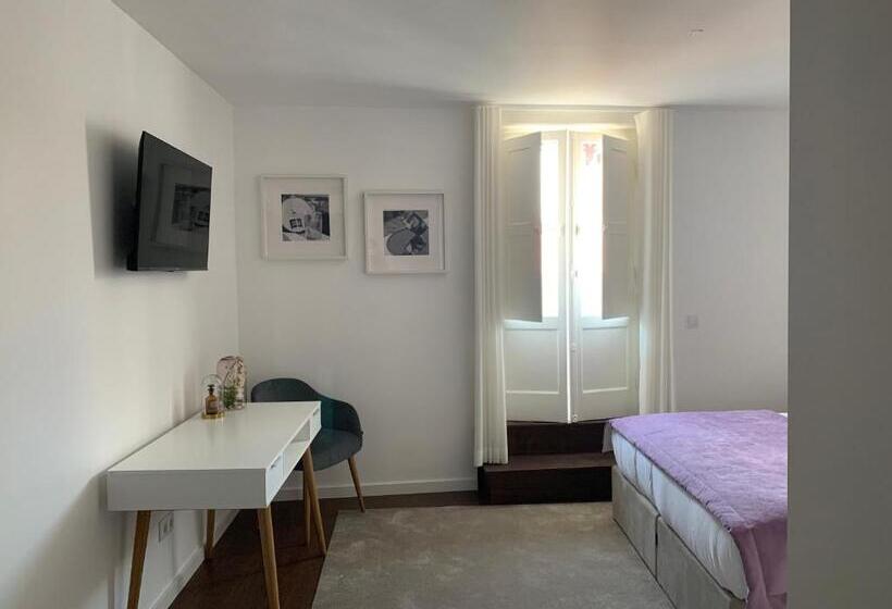 Deluxe room with river view, Pharmacia Guesthouse