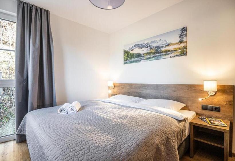 带1个卧室的顶楼公寓, Ski  & Sonnenresort Alpendorf By Alpentravel