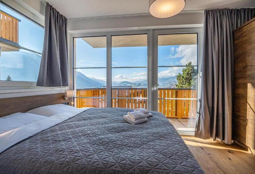1 Bedroom Penthouse Apartment, Ski  & Sonnenresort Alpendorf By Alpentravel