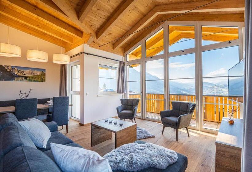 1 Bedroom Penthouse Apartment, Ski  & Sonnenresort Alpendorf By Alpentravel