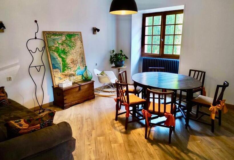اتاق استاندارد با چشم‌انداز کوهستان, Château Du Vigny   Maison D Hôtes