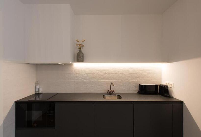 スタンダードスタジオ, Santa Catalina Suites Gijón