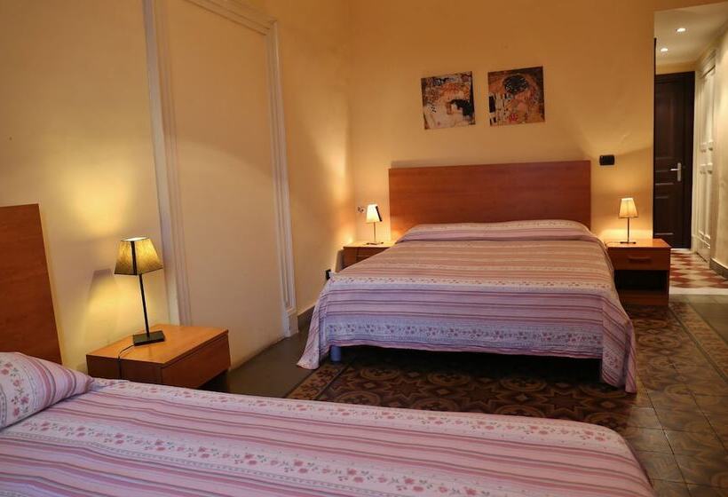 اتاق استاندارد سه نفره, B&b Opera
