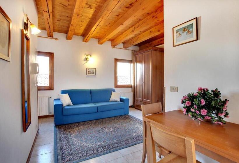 Quarto Quádruplo Estandar, Locanda Delle Acque