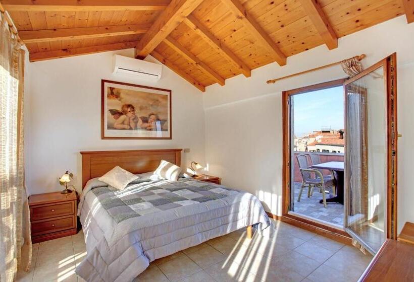 Quarto Quádruplo Estandar, Locanda Delle Acque