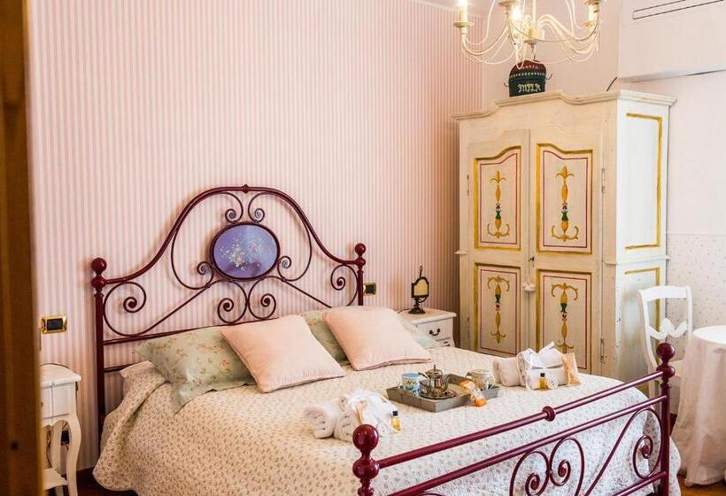 Номер Стандарт, Ripa Medici, Camere Con Vista E Parcheggio Incluso