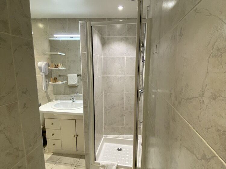 标准三人间, Lyo Hôtel   Centre Lyon Perrache