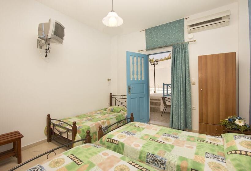 Номер Стандарт Трехместный, Villa Pelekanos