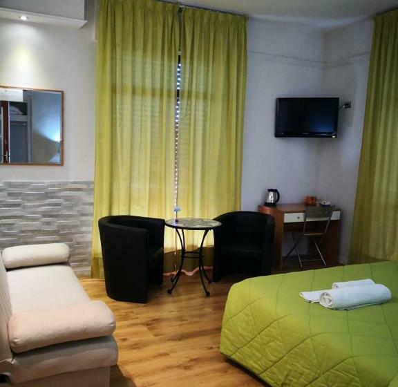 اتاق استاندارد سه نفره, Sant Oronzo B&b