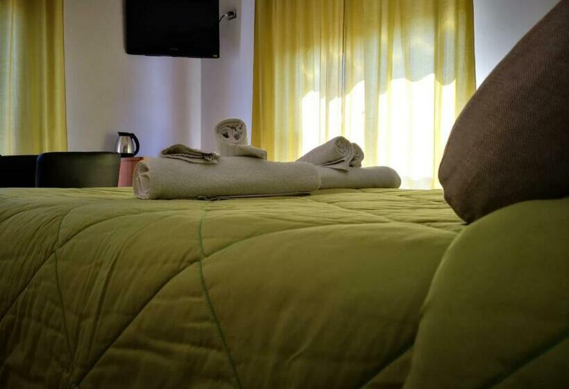 اتاق استاندارد سه نفره, Sant Oronzo B&b