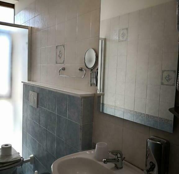 اتاق استاندارد سه نفره, Sant Oronzo B&b