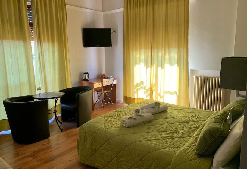 اتاق استاندارد سه نفره, Sant Oronzo B&b