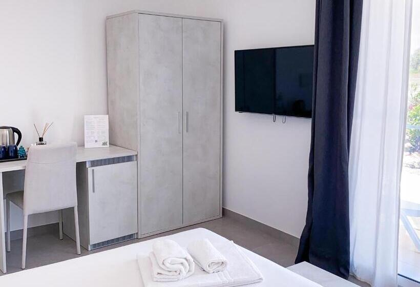 Номер Deluxe, Dimora Calauriia  Adults Only