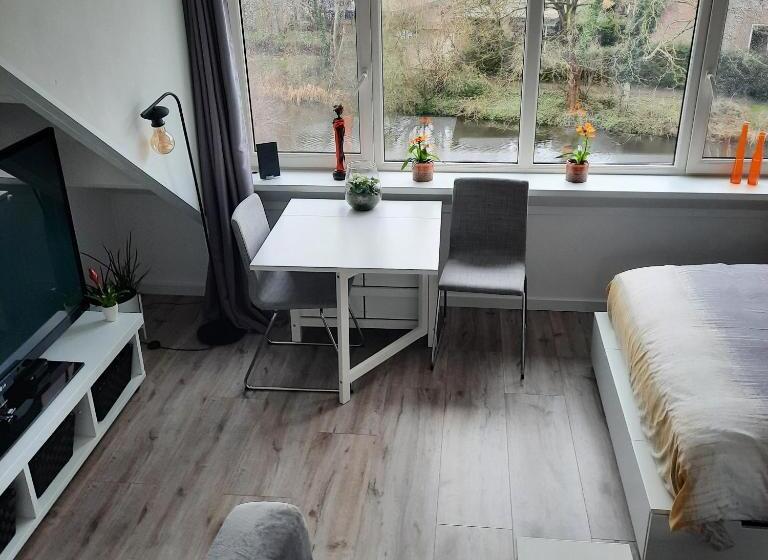 اتاق لوکس, Studio 76 Groningen Met Gratis Leenfietsen