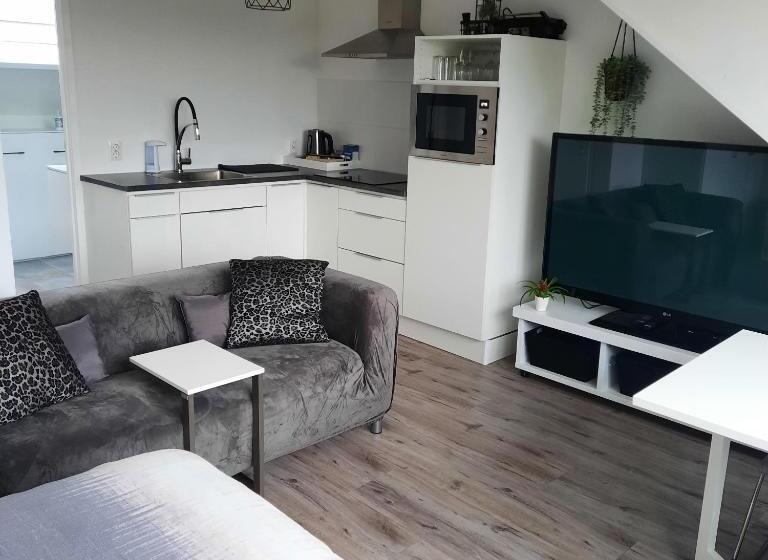اتاق لوکس, Studio 76 Groningen Met Gratis Leenfietsen
