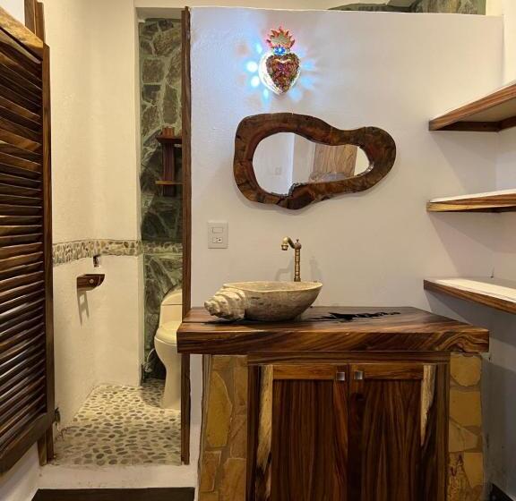 اتاق لوکس با تخت بزرگ, Casa Kokoná