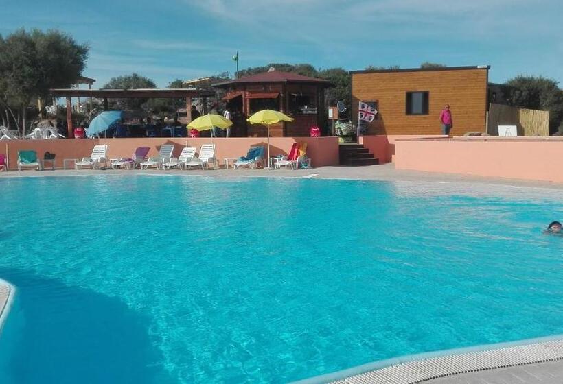 Апартаменты 1 Спальня Вид на Сад, Casa Mirice In Residence Con Piscina ,wifi,climatizzatore Vicino Al Mare