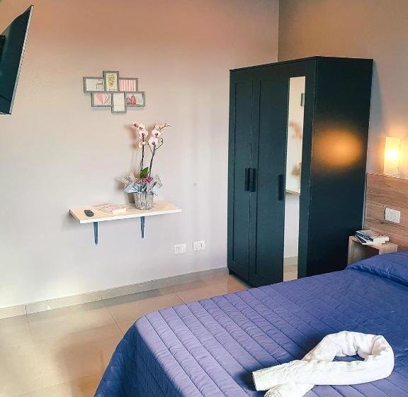 Deluxe Room Mountain View, Affittacamere Orchidea For Tourists And Hesperia Hospital