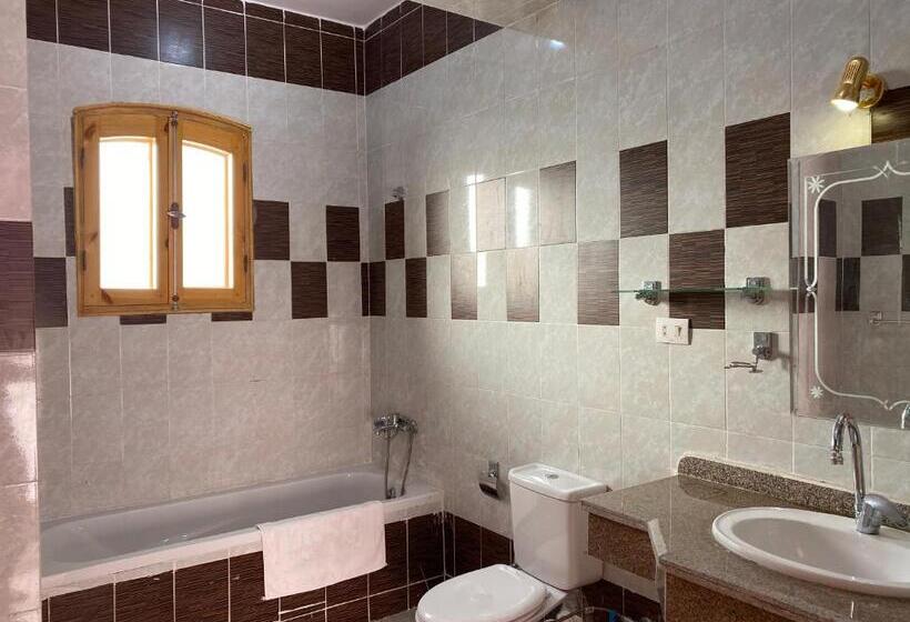 Quarto Deluxe, Elsanosy Family Guest House   Luxor