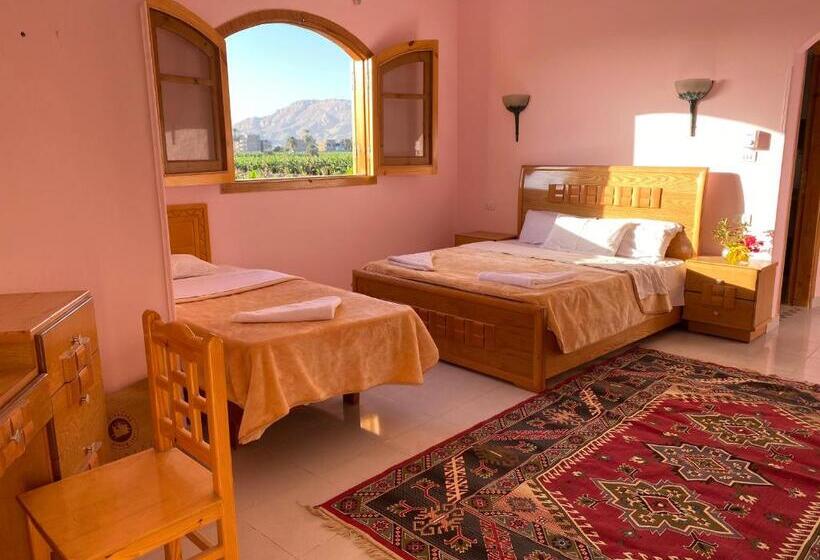 Quarto Triplo Estandar, Elsanosy Family Guest House   Luxor