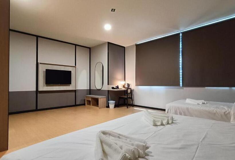 سوییت اجرایی, Urban Inn Sp Saujana