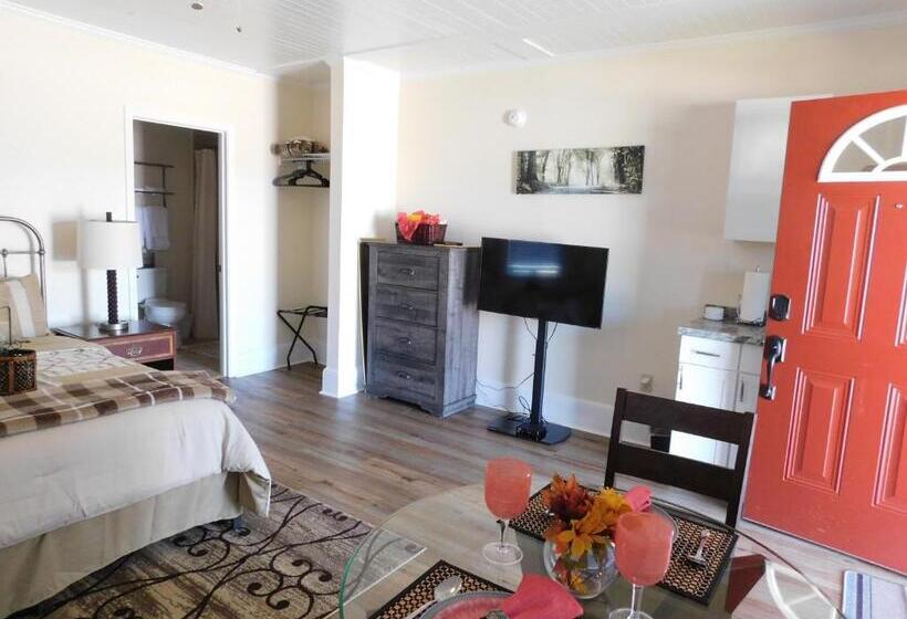 Номер Стандарт, Lawrence Village Bed And Breakfast