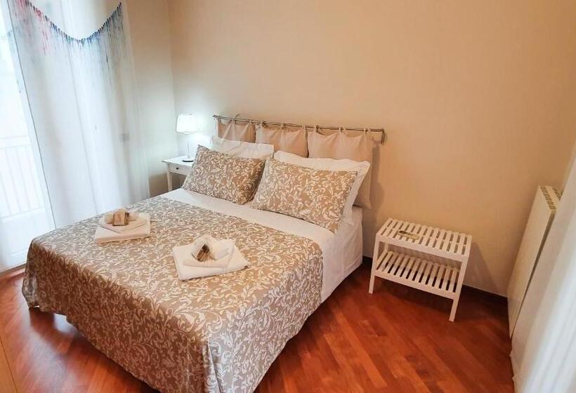 Номер Стандарт Трехместный, Casa De Amicis 18