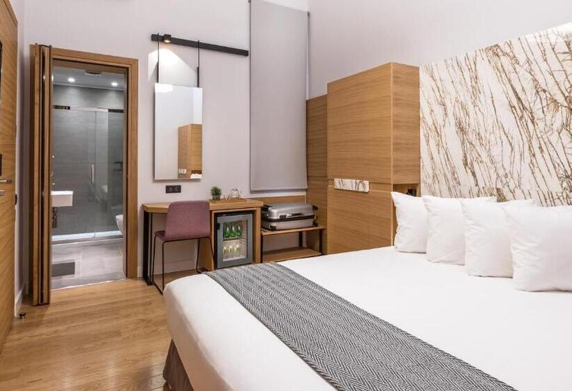 Трехместный Номер Superior, Aegli Hotel Volos