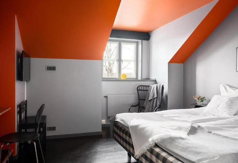 Номер Basic, Haringe Slott