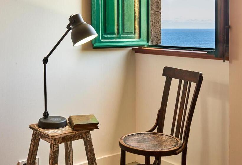 جناح ديلوكس مطل على البحر, Lighthouse On La Palma Island