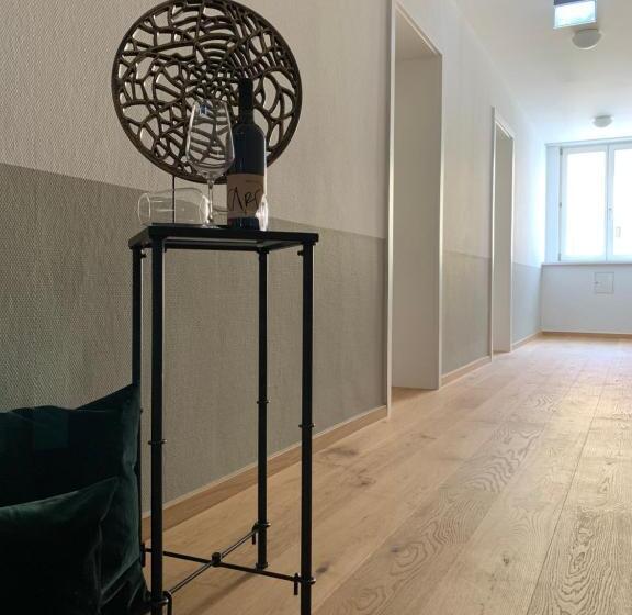 اتاق استاندارد یک نفره, Landshuter Hof
