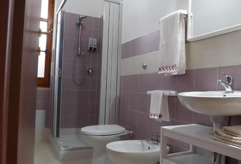 Standard room with outdoor bath, B & B Il Mirto 2
