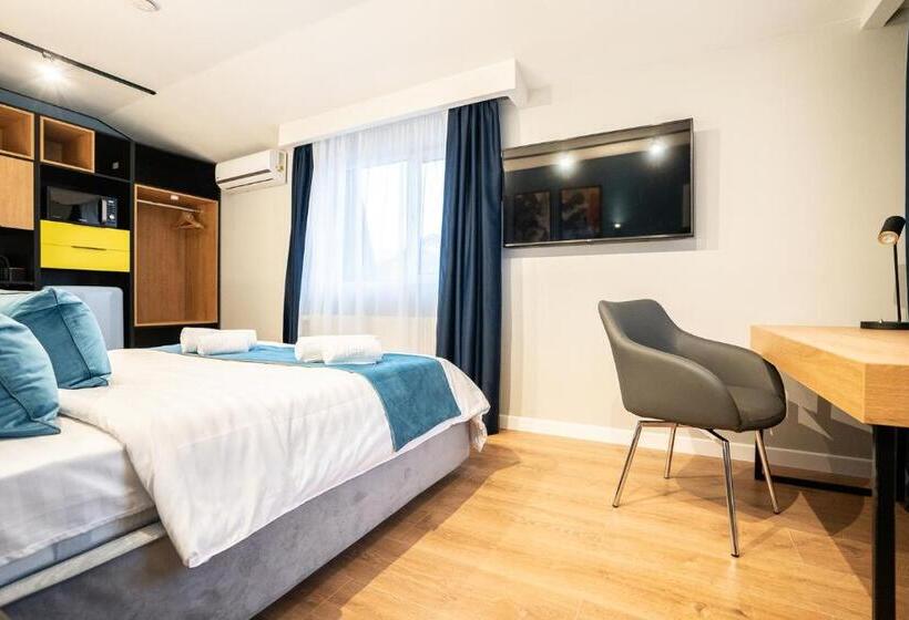 استودیو استاندارد با تخت کینگ, Emil Balaban Luxury Apart