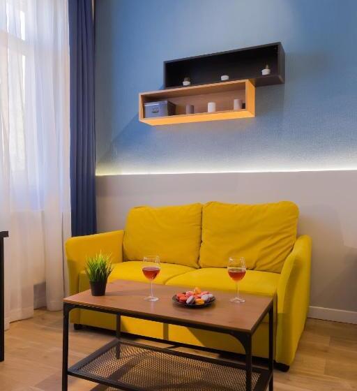 استودیوی لوکس, Emil Balaban Luxury Apart