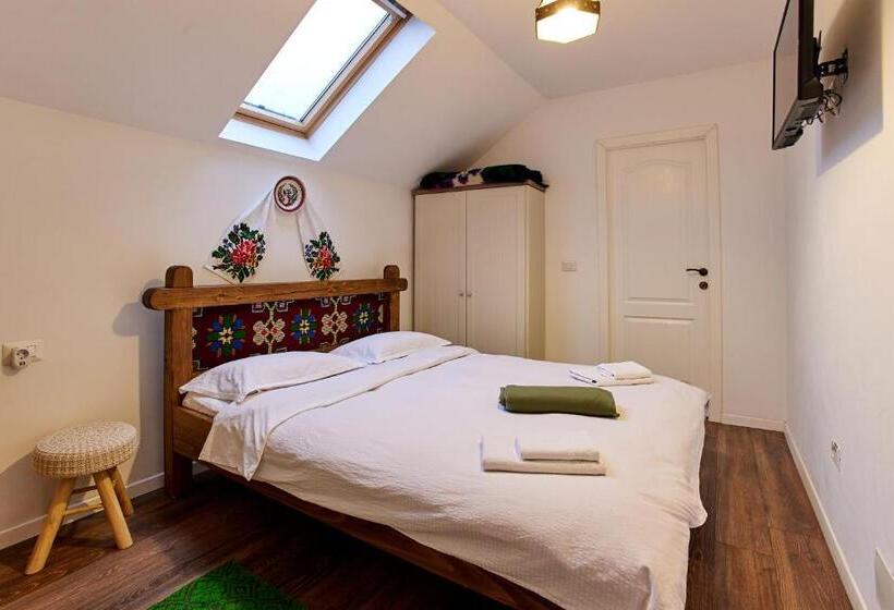 سوییت با چشم‌انداز کوه, Gradina Lu  Ion A Home Away From Home