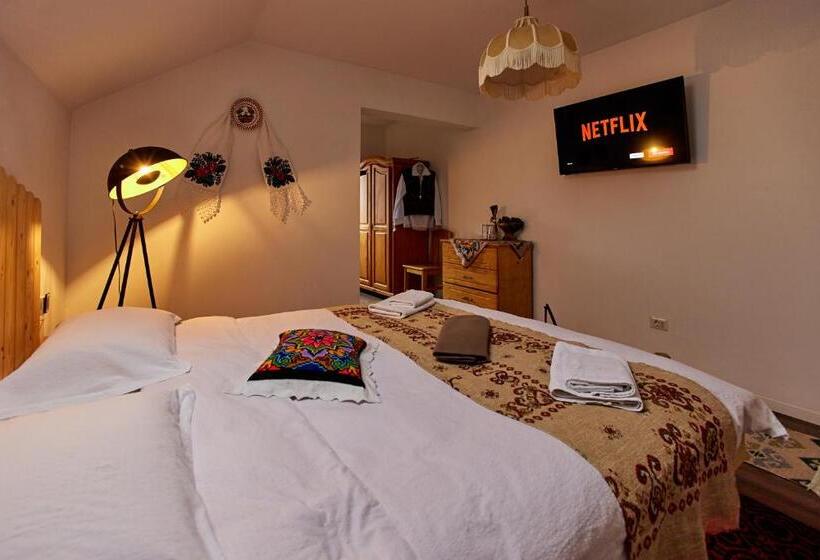 اتاق لوکس, Gradina Lu  Ion A Home Away From Home