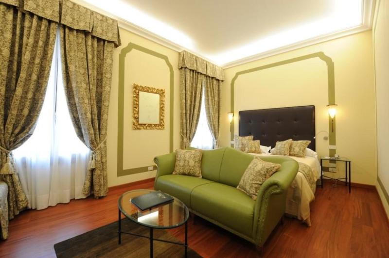 اتاق لوکس, Le Isole