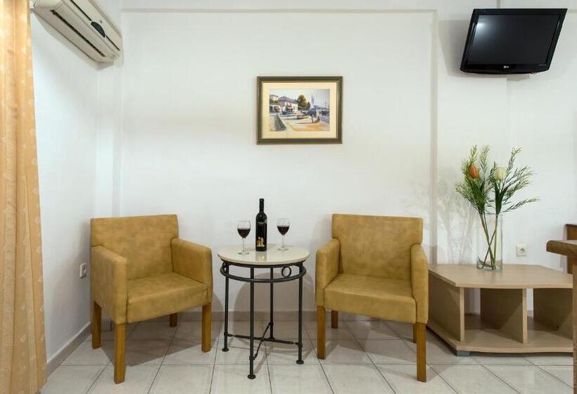 Студия Стандарт, Philippos Apartments