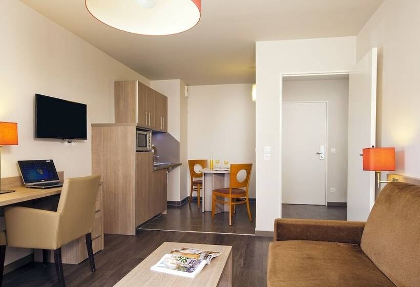 Апартаменты 1 Спальня, Residhome Paris Guyancourt