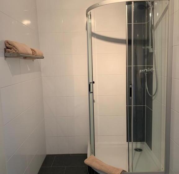 Номер Стандарт, Pension Hannes