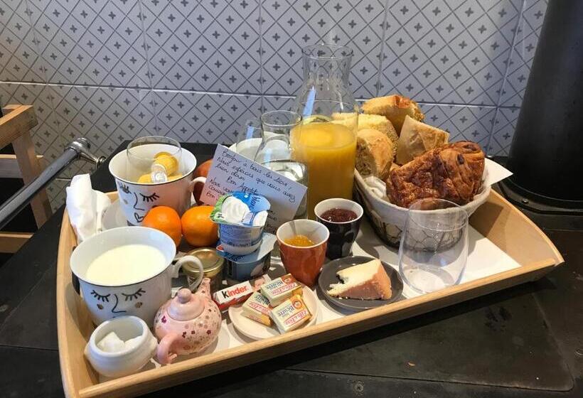 Номер Стандарт Вид на Сад, Ferme De Genève